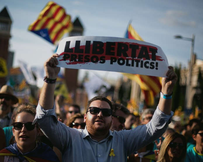 Tsunami Democratic Dopo la Sentenza Contro gli Indipendentisti Catalani